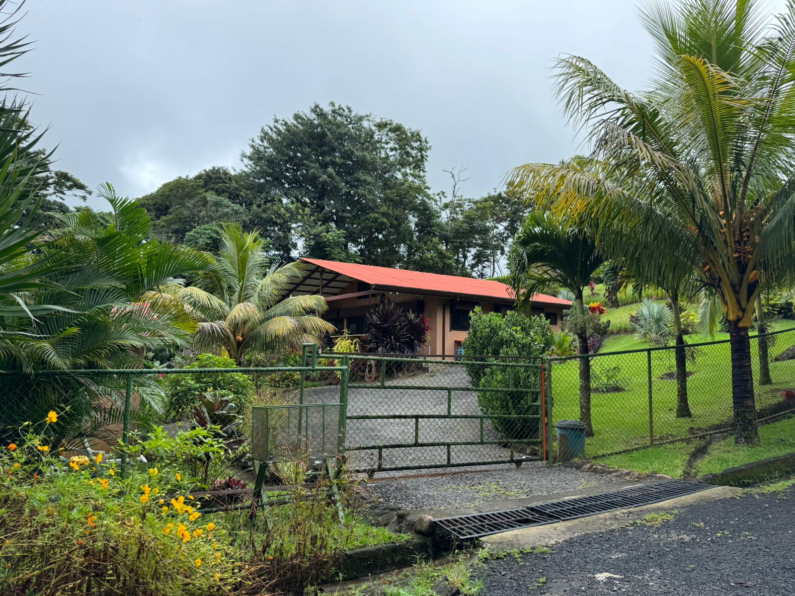 Mountain View Home 2 Bedrooms 2 Bathroom in Sabalito