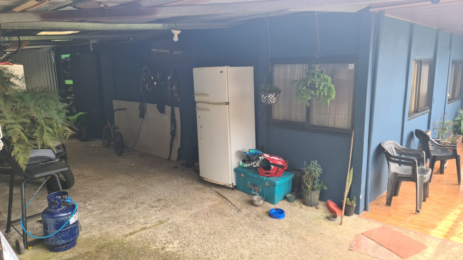 Modest, 4 Bedroom 2 Bathroom house Lake View in Nuevo Arenal