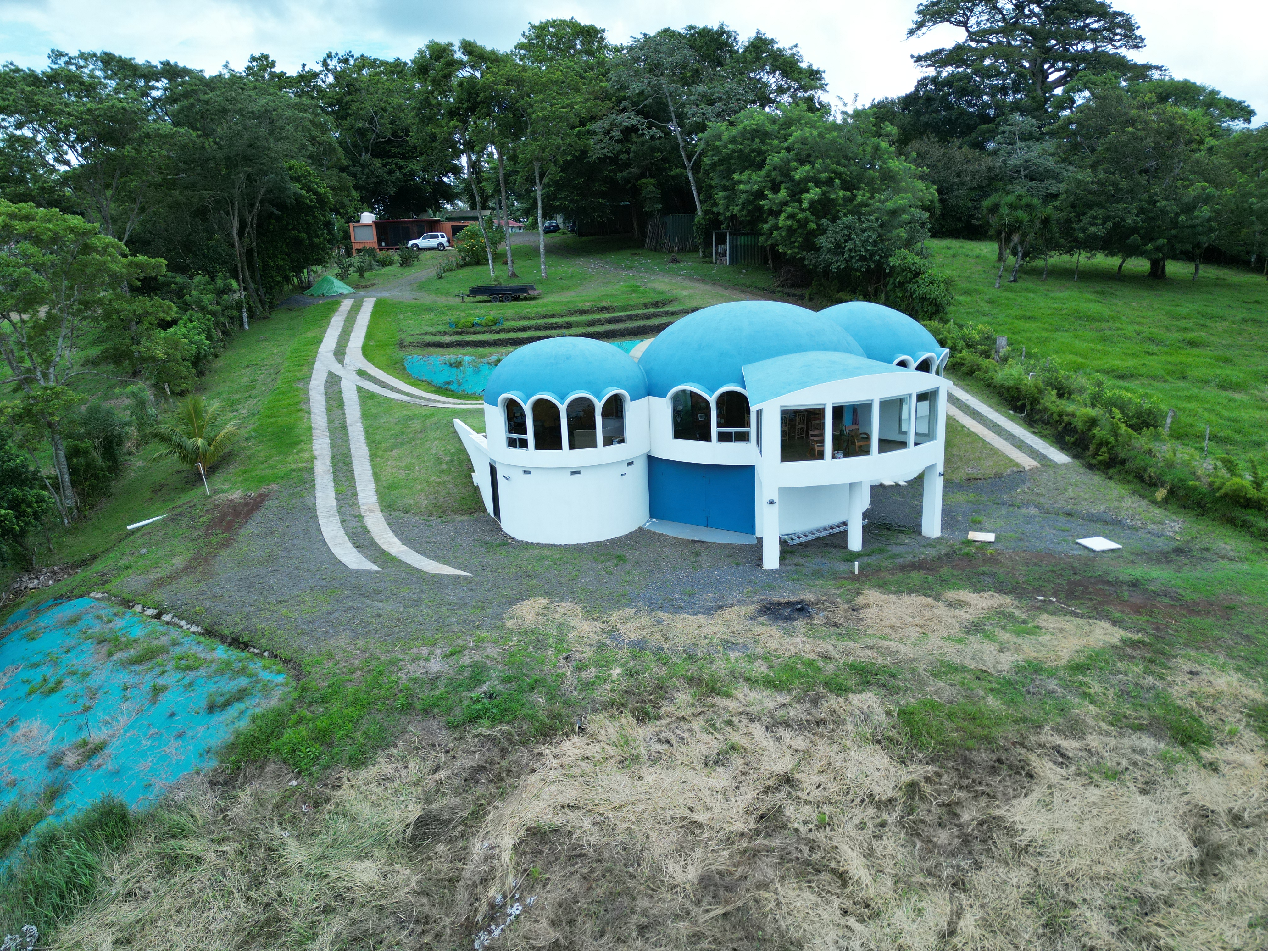 Spectacular Modern Dome-Style Home w/ Lake View & a Guest House in Tronadora