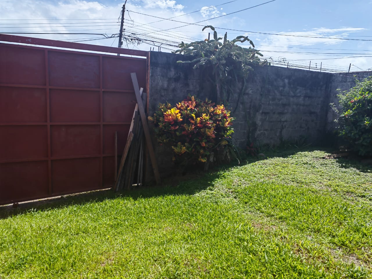 2 BD 1 BA , Corner Lot Home w/Incredible Mountain & Sunset Views in Tilarán