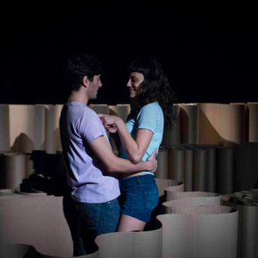 Se presentó "Lo Lindo de Calzarse es Pisar en Cualquier Lado" en el Teatro del CIC