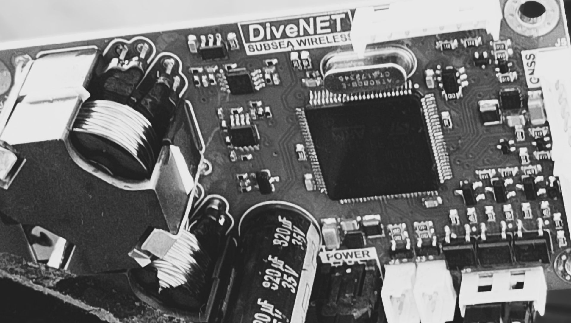 B&W snap of PCB with DiveNET logo