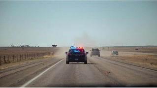 Cruzar la línea: en Texas, un cambio de carril indebido podría significar la deportación