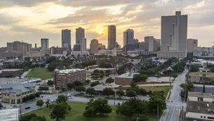 Luisa Zamora to immigrate to Fort Worth, Texas