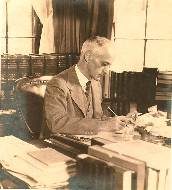 Harvey Cushing écrivant