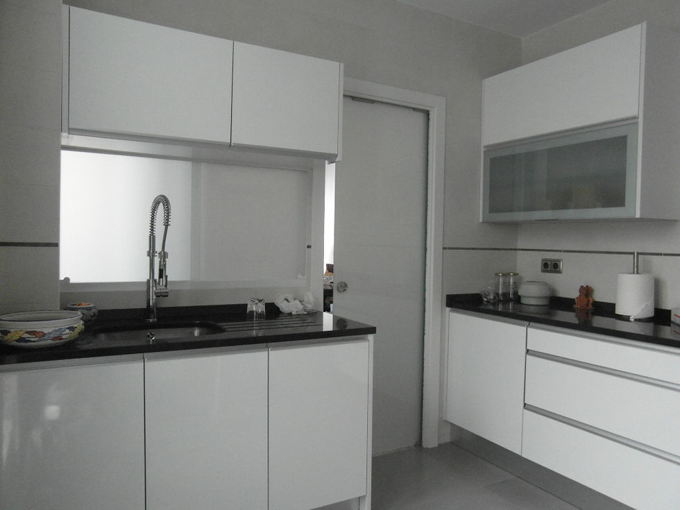Cocina con tres frentes