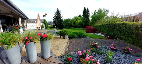 Vue sur le jardin_edited.jpg