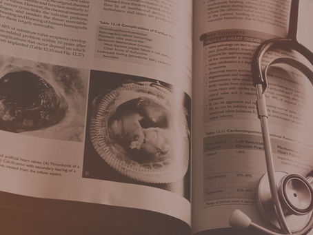 JUSTIÇA FEDERAL DETERMINA EXTENSÃO DE CARÊNCIA DO FIES PARA RESIDENTE DE GINECOLOGIA E OBSTETRÍCIA 