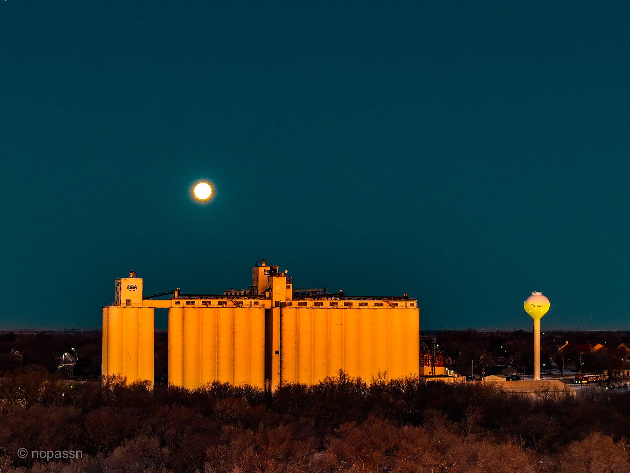 Caldwell, KS Farmers Grain Co-Op sunset
