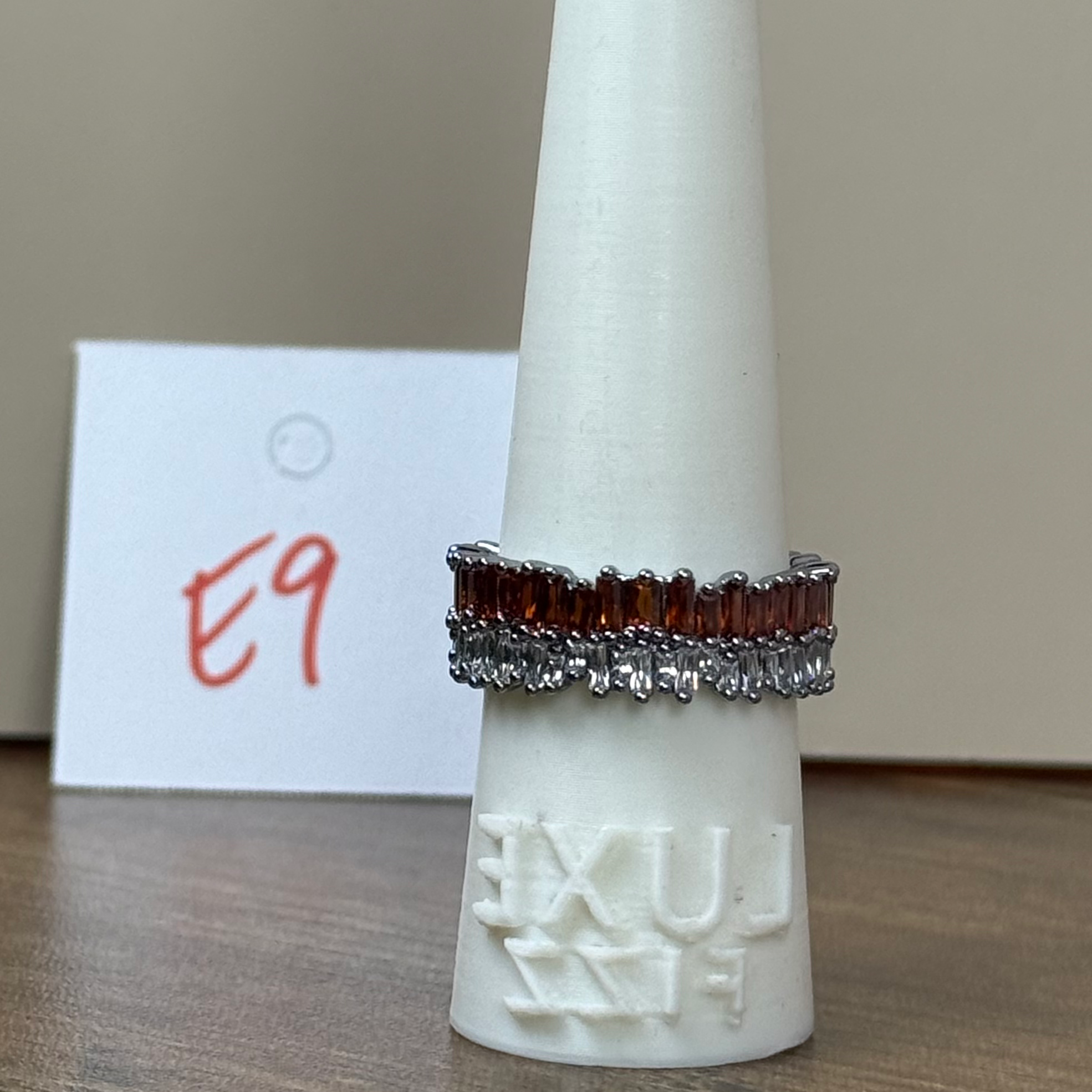 E09 Size 10 - January Birthday - Garnet/Hematite