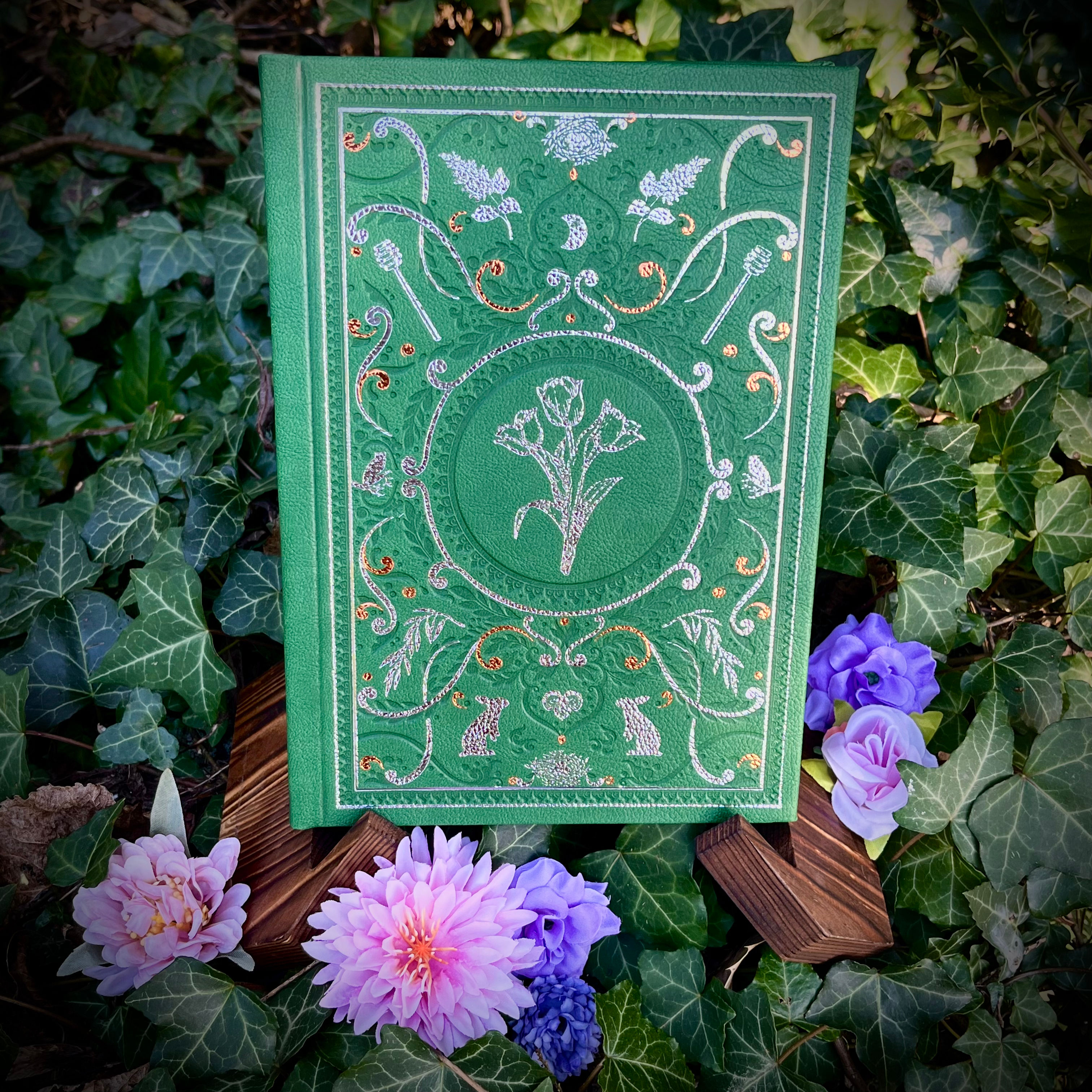 Grimoire Vierge Ostara