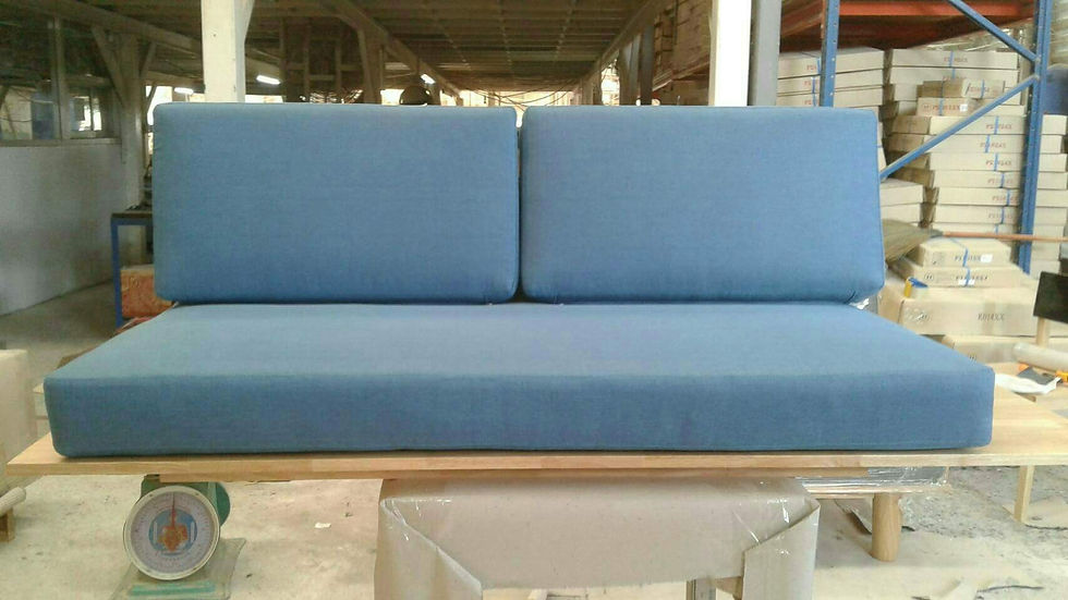 Thumbnail: Egg Sofa