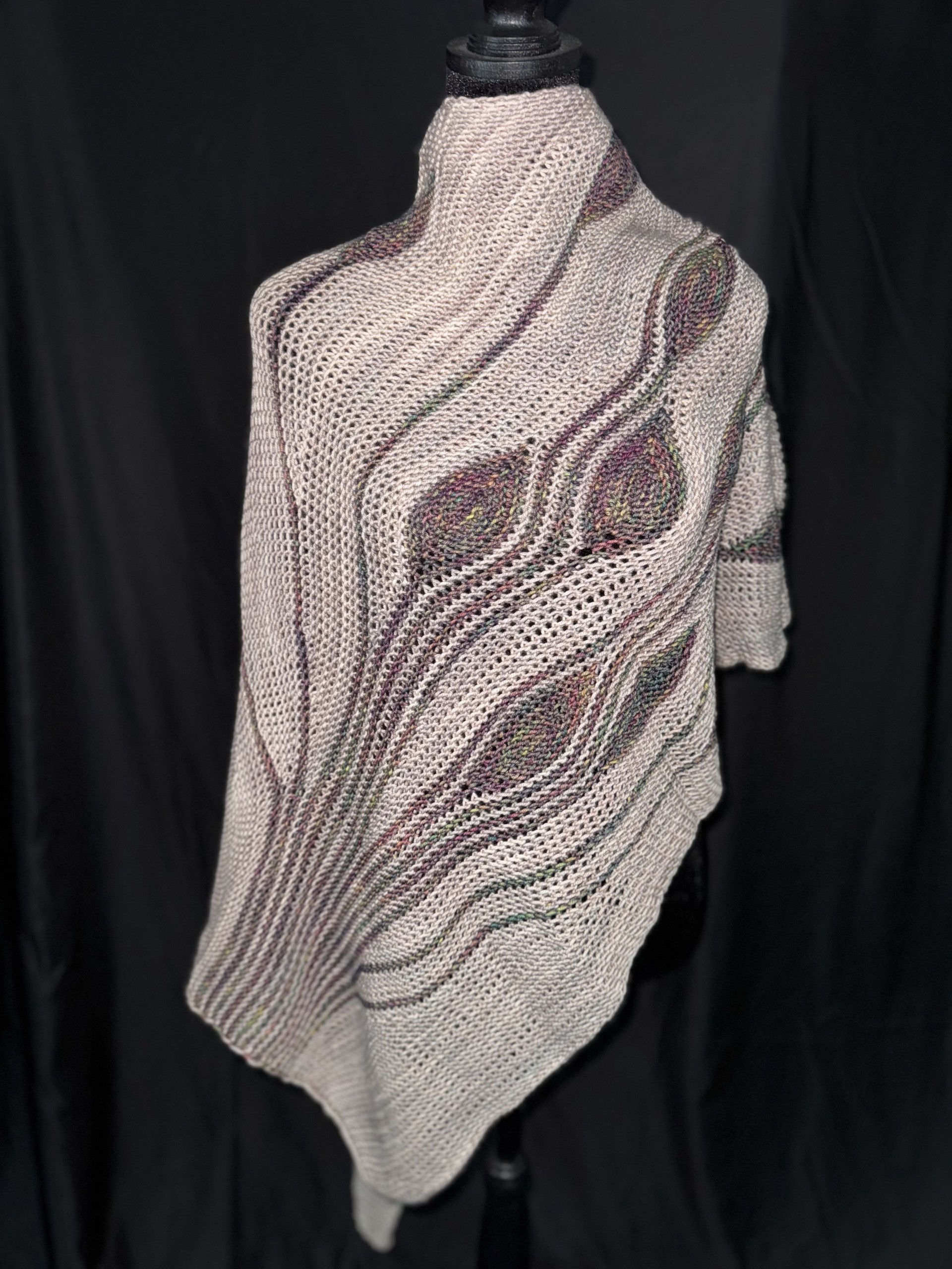 Iris Bouquet Shawl