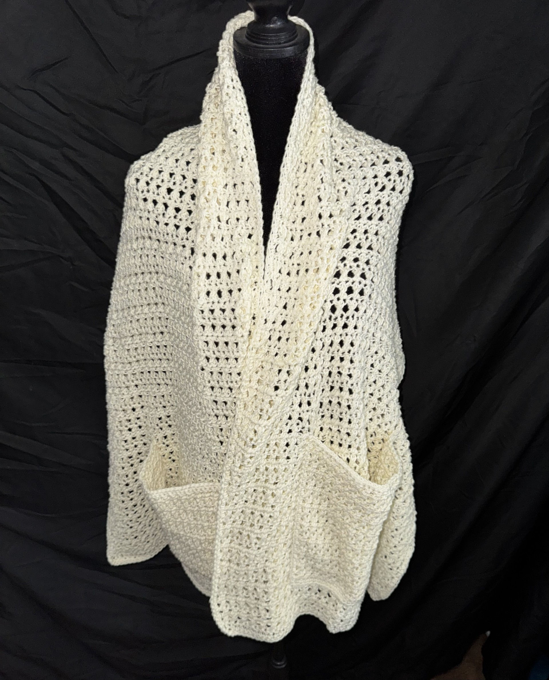 Homebody Pocket shawl