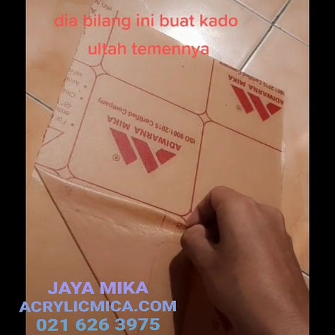 Acrylic Adiwarna Mika Dapat Digunakan Untuk Membuat Produk Kado Ulang Tahun