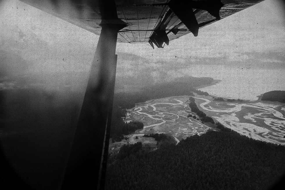 Web background Plane Window.png