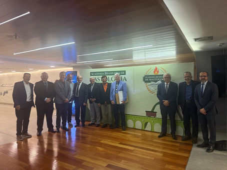 Apresentação: Aula no 1º Encontro Científico da Academia Brasileira de Mastologia