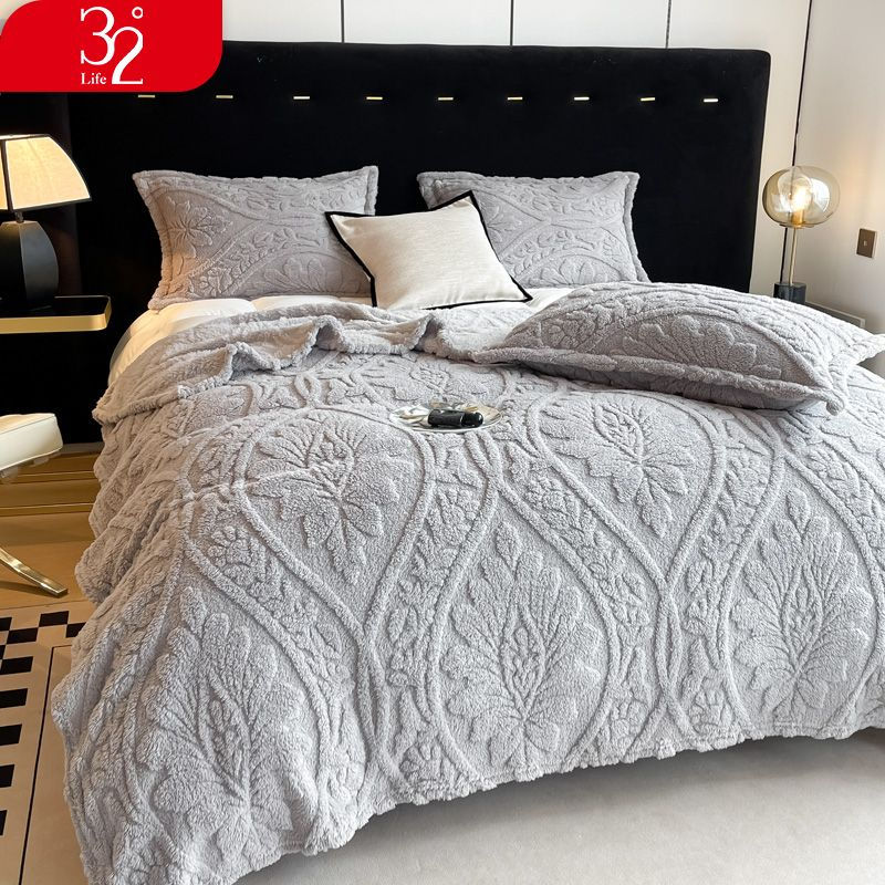 Miniatura: 🌷¡EDREDON EUROPEA DE FELPA CON FLORES 3D - CALIDEZ Y ELEGANCIA!🛏️