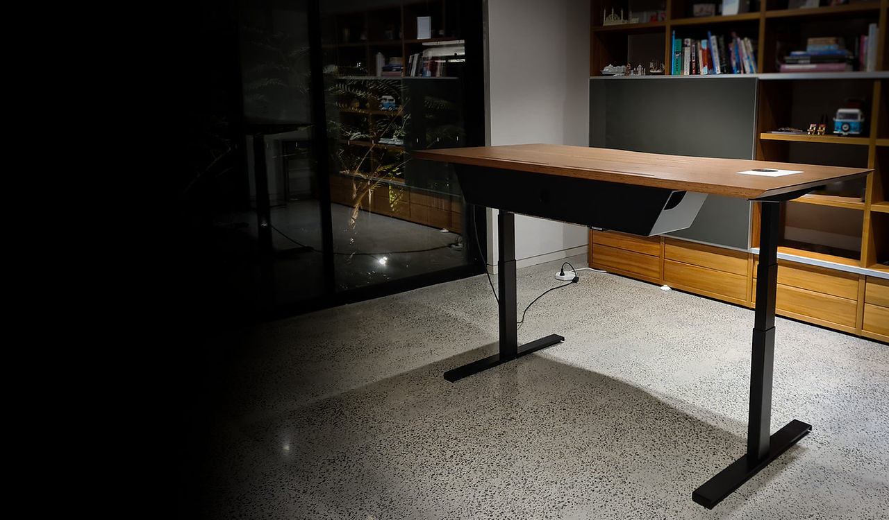 Mesa Elevate sit/stand desk with built-in power and cable management.