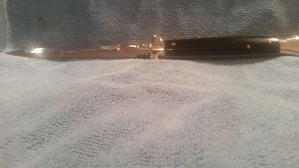 Thumbnail: Frank B 11 Open Black Horn Red dot Handle Bayonet Blade Picklock