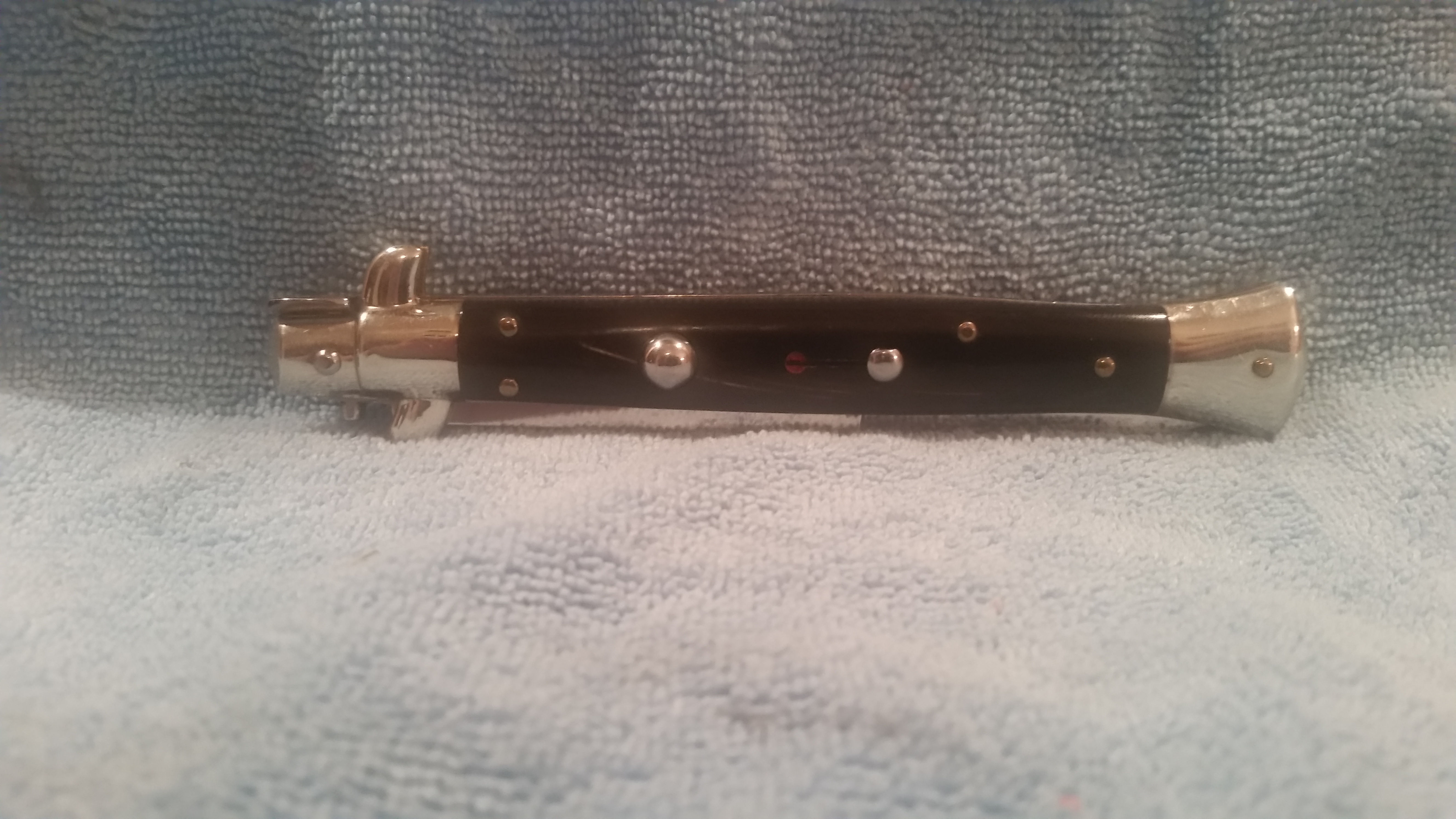 Frank B 11 Open Black Horn Red dot Handle Bayonet Blade Picklock