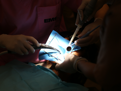 cara membersihkan veneer gigi