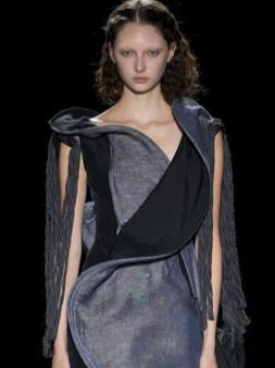 Yohji Yamamoto Spring/Summer 2027 Womenswear: Silhouette in Motion