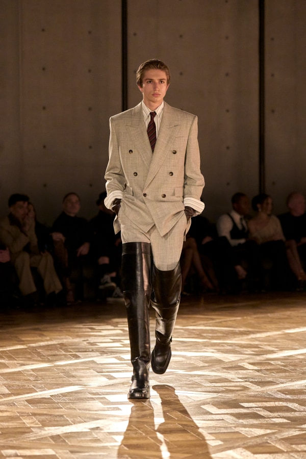 Saint Laurent Men’s Winter 2025 runway look 8
