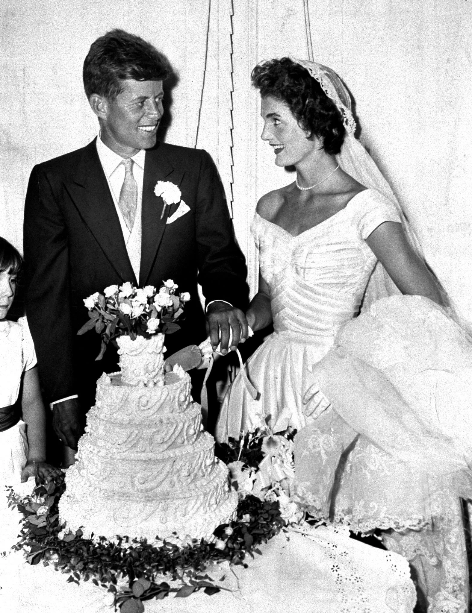 Die ikonische Hochzeit von Jackie und JFK: Eine zeitlose Feier der Liebe und Eleganz