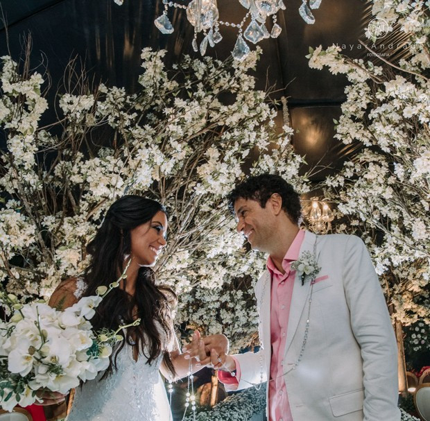 Casamento na Praia: Jorge Vercillo e Martha Suarez