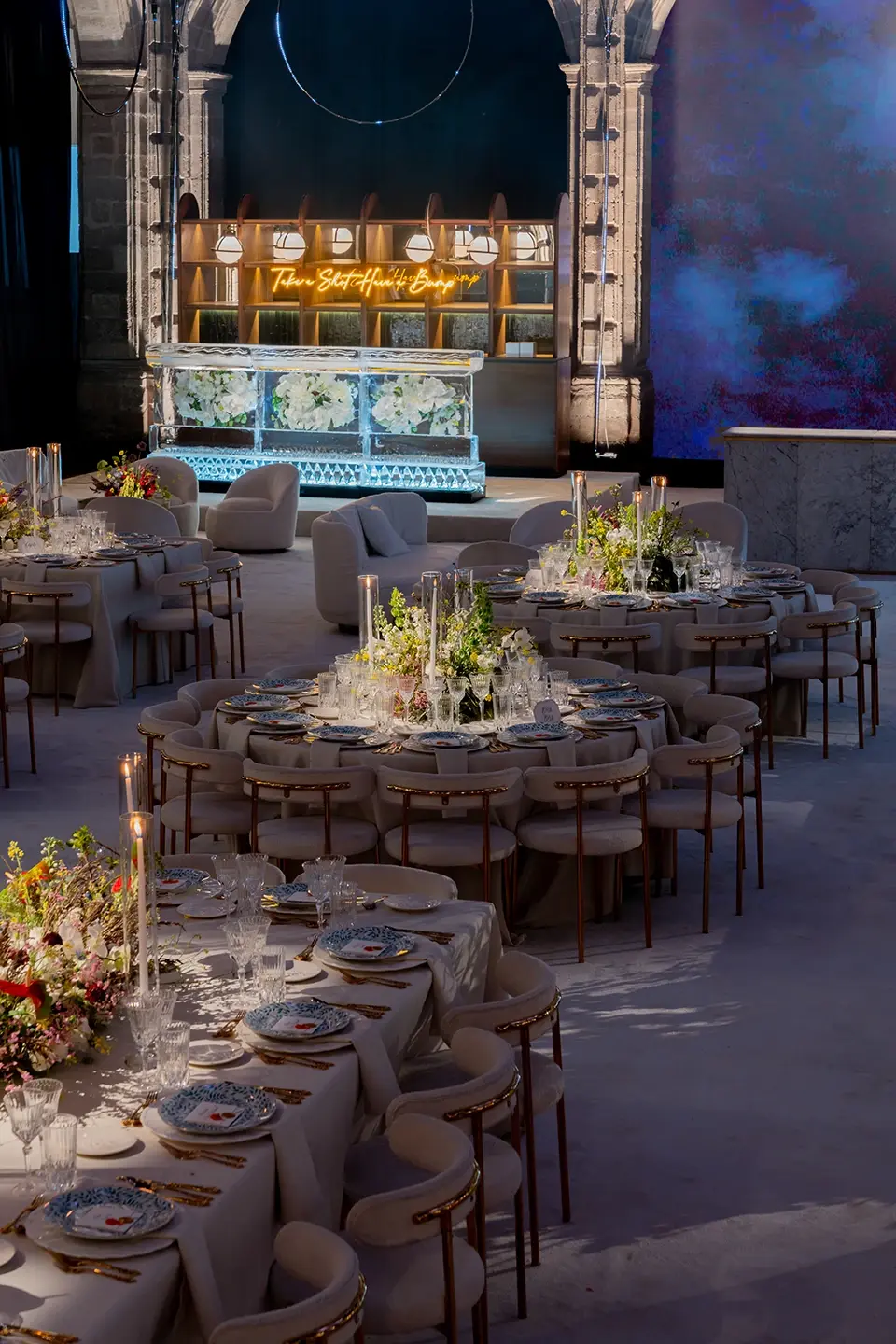 Decoração monumental de casamento por House of Kirschner