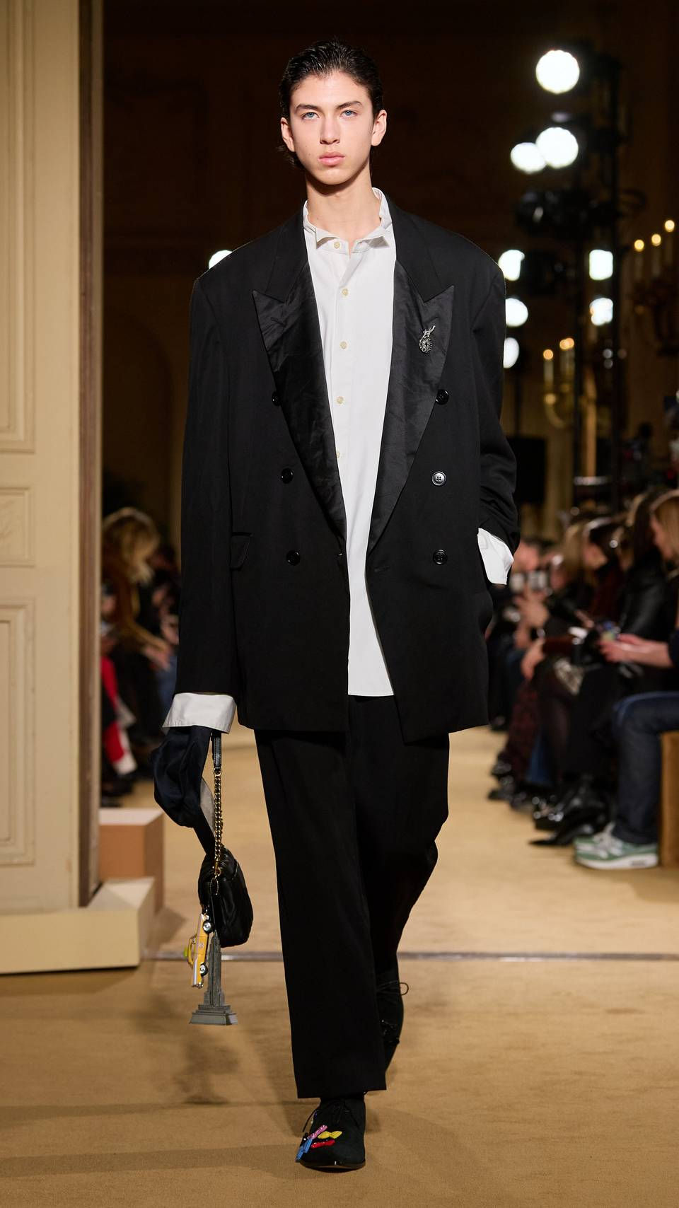 Coach Fall 2024 runway — official look 3