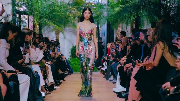 Elie Saab Spring/Summer 2025 Collection: A Dazzling Fusion of Elegance and Innovation