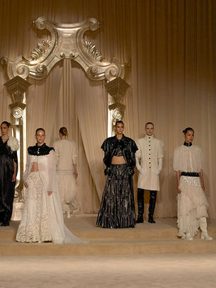 Chanel Fall-Winter 2025/26 Haute Couture Show: A Timeless Vision of Parisian Elegance