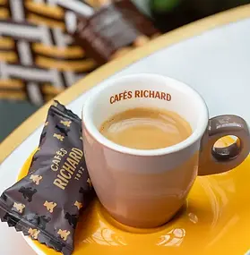 Café Richard premium fine food & beverage product displayed in an elegant luxury setting