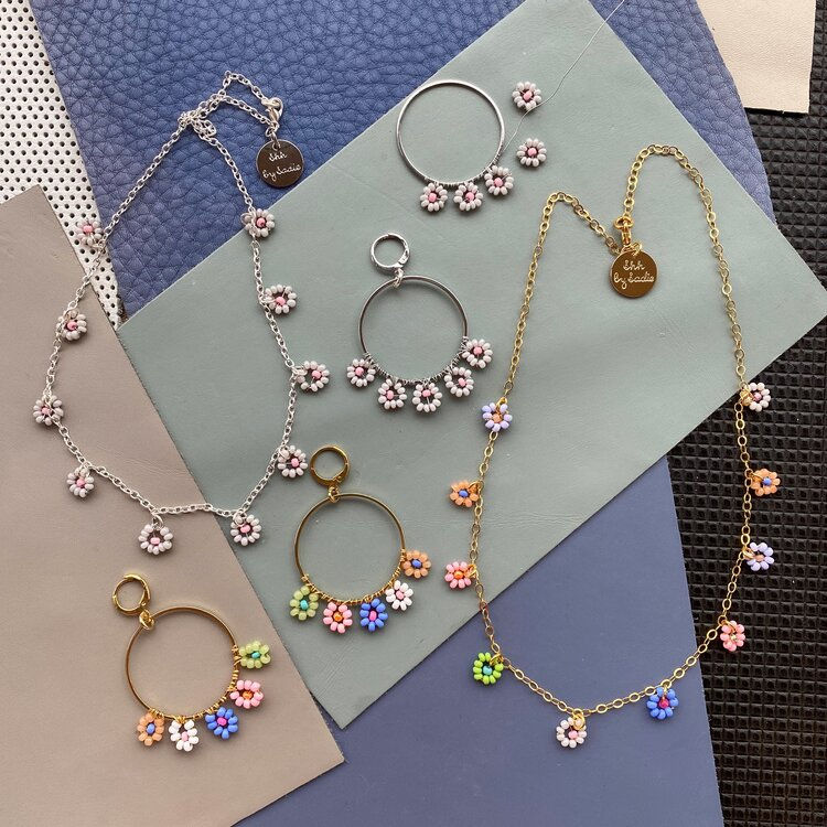 Thumbnail: Bead Flower Chain Necklace / Bracelet