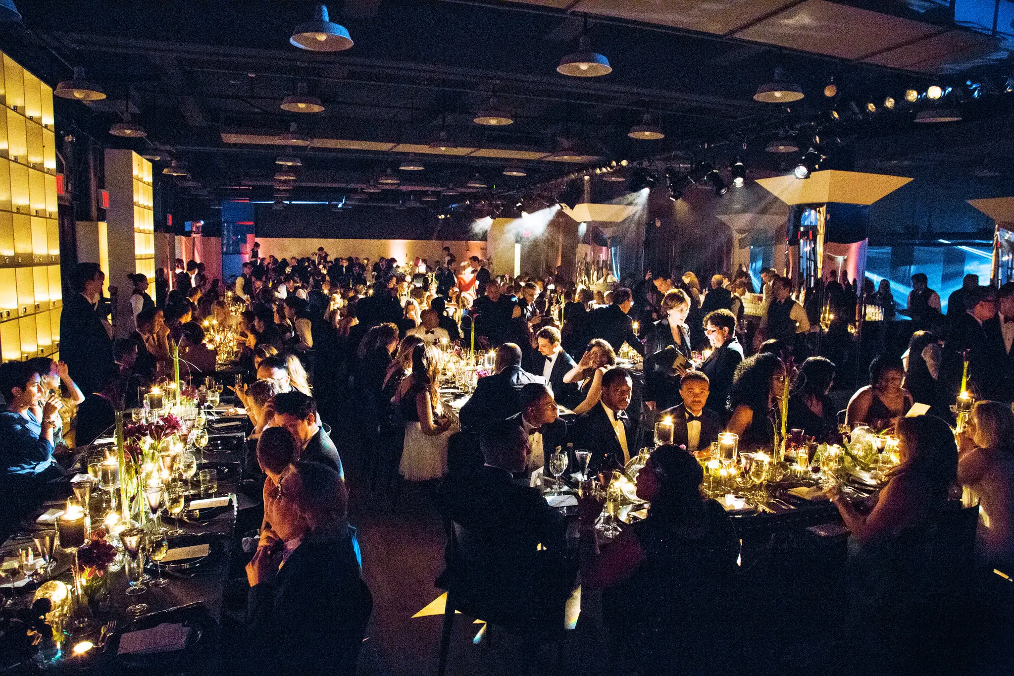 Die stilvolle und intime Hochzeit von Derrence Washington und Nick Denton