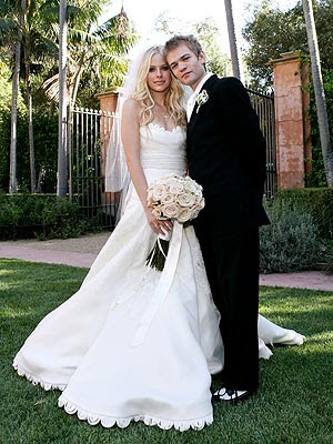 wedding of Avril Lavigne and Deryck Whibley