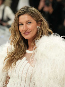 Gisele Bündchen Best Red Carpet Looks Ever – 2026 Edition