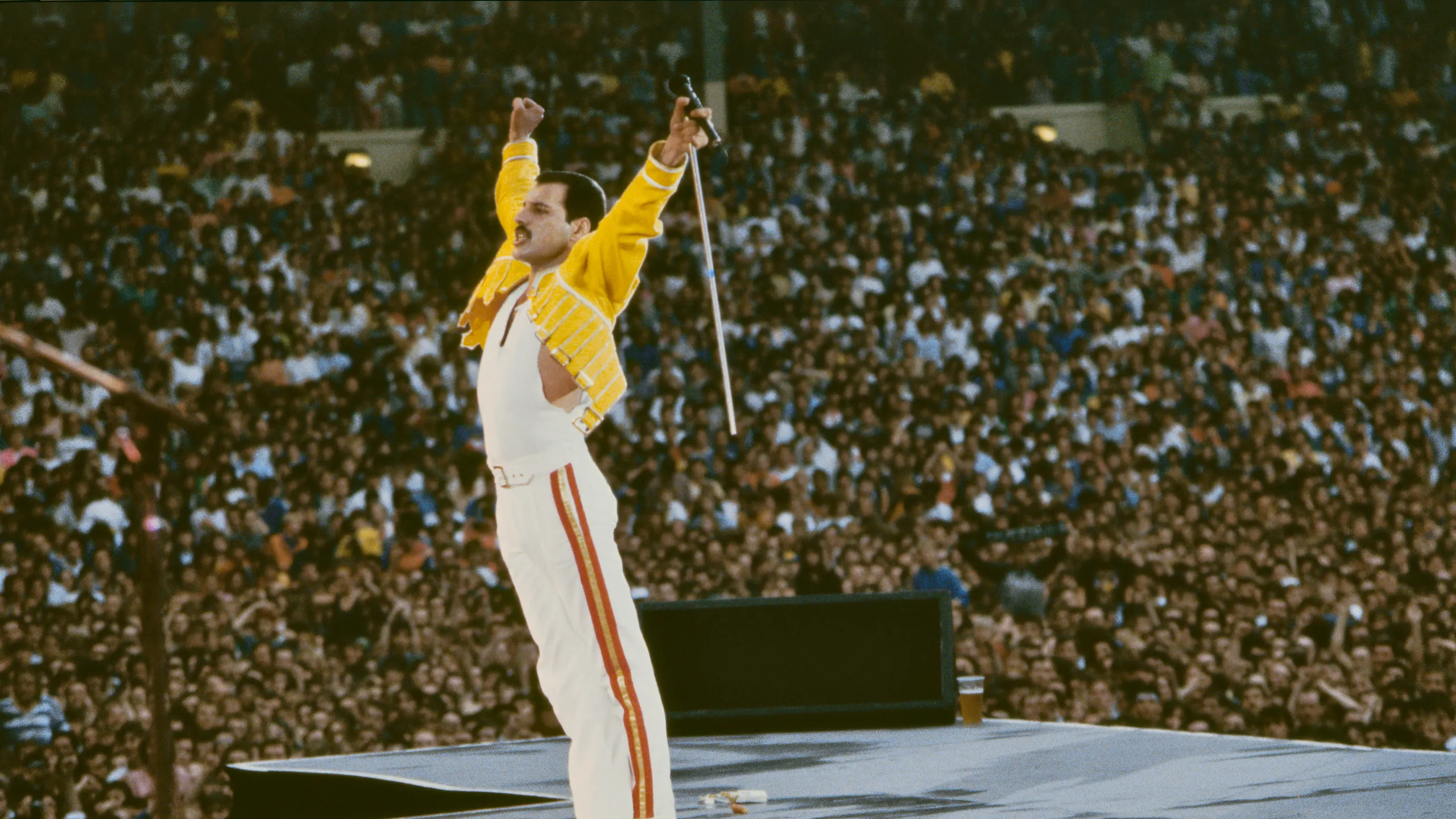 Freddie Mercury: The Legendary Life of Queen's Iconic Frontman
