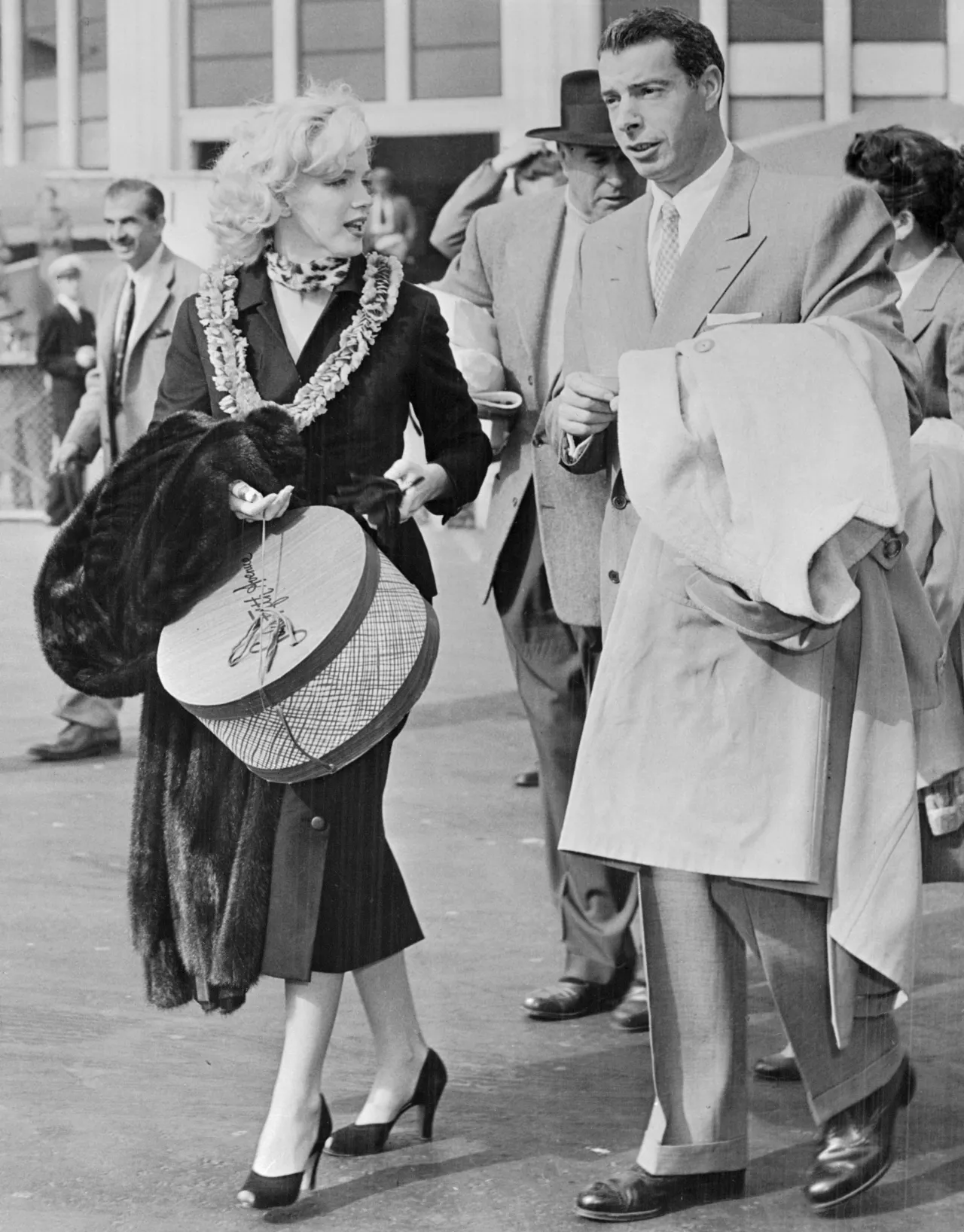 Die geheime Hochzeit von Marilyn Monroe: Ein Einblick in die Ehen der Ikone