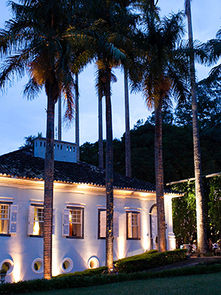 Decoração de Casamento Rosa e Branco na Fazenda Vila Rica