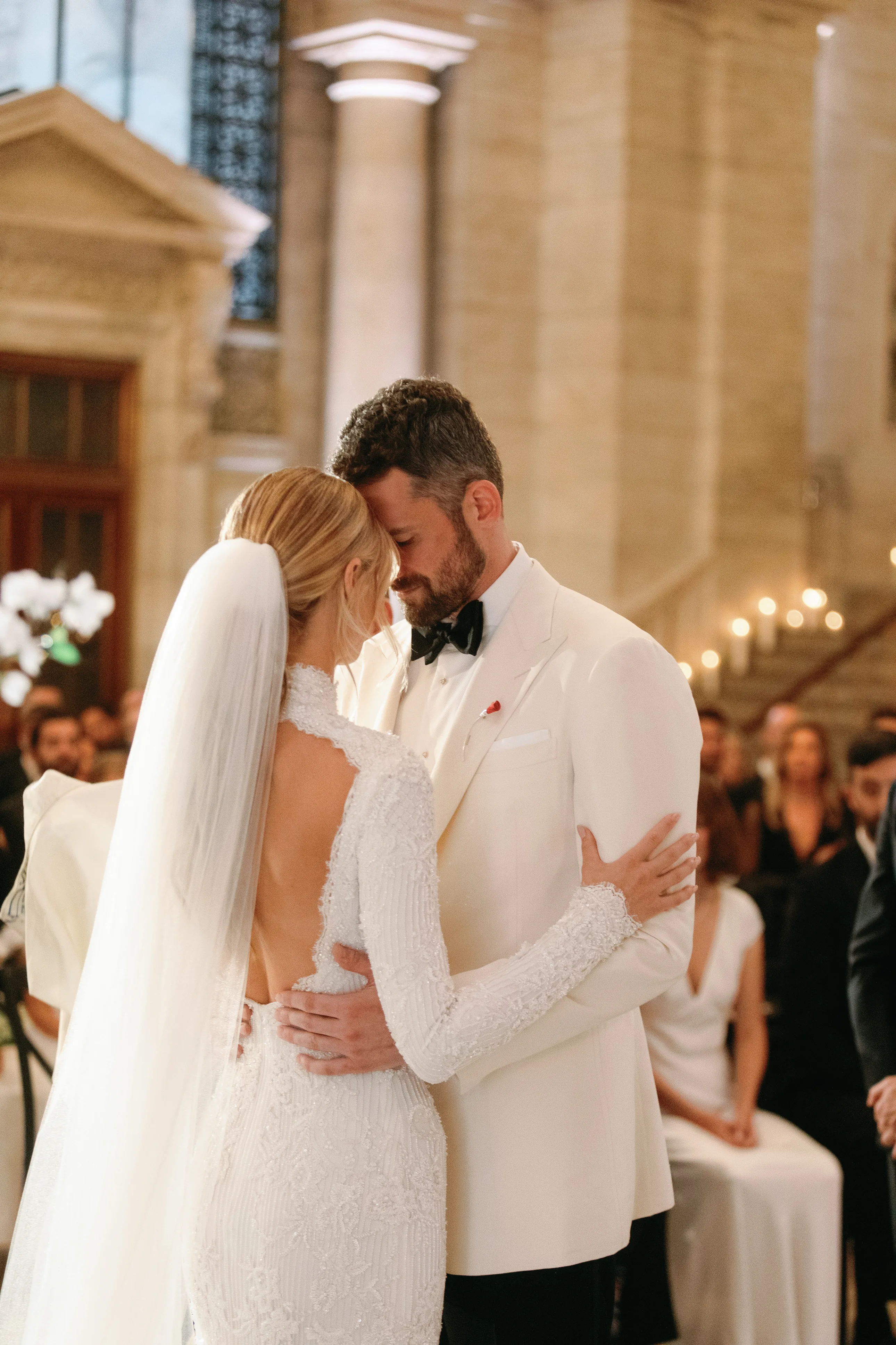Die Verzaubernde Hochzeit von Kevin Love und Kate Bock: Eine Feier der Liebe und Eleganz