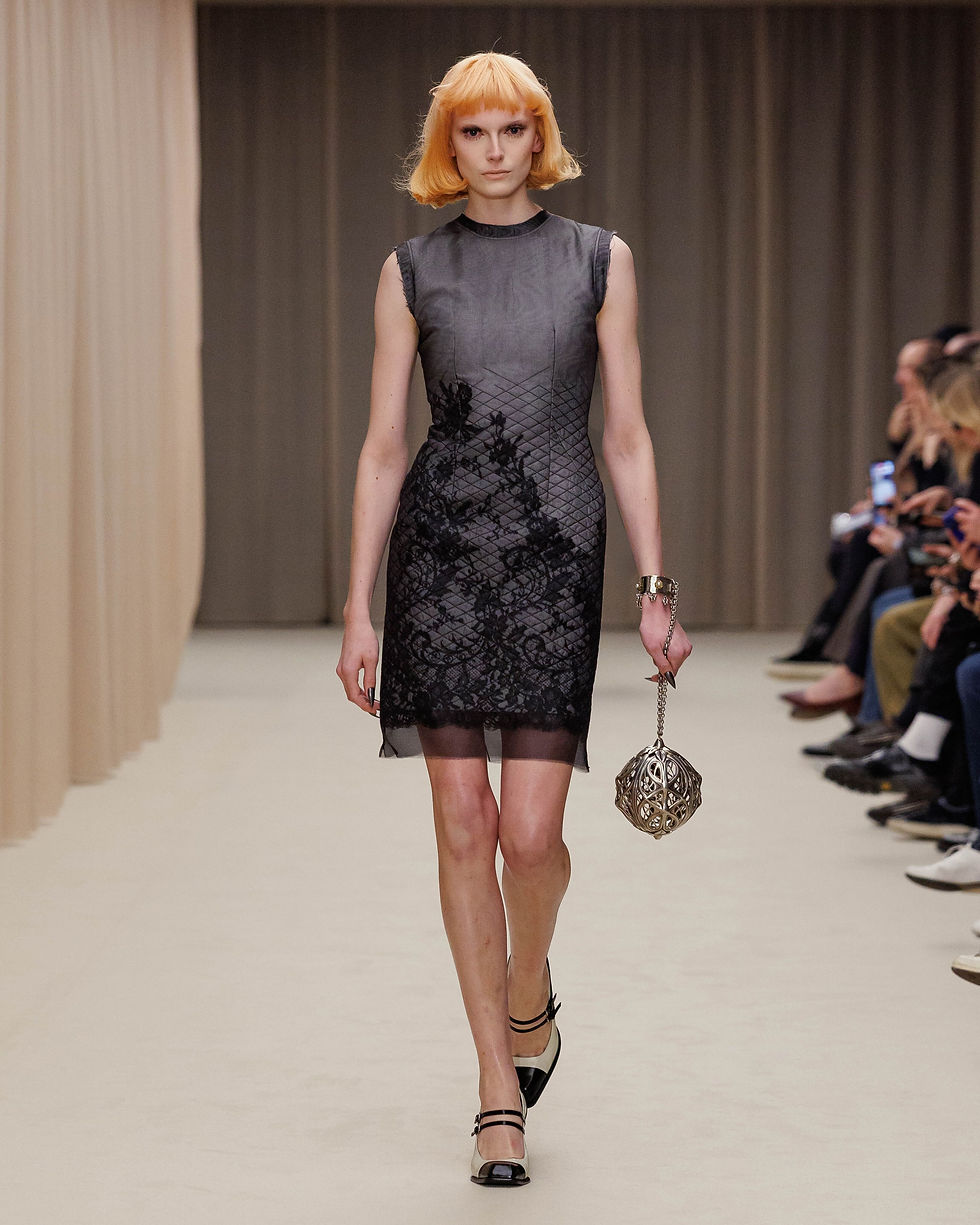 mcqueen-autumn-winter-2026-show-02.jpg