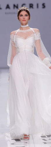Yolan Cris Brautkleid-Kollektion