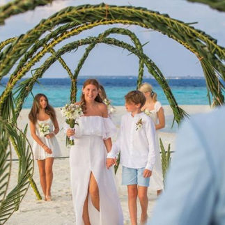 Jamie Olivers Herzerwärmende Hochzeit: Eine Feier der Liebe und kulinarischen Köstlichkeiten