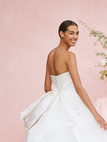 Carolina Herrera ウェディングドレス・コレクション