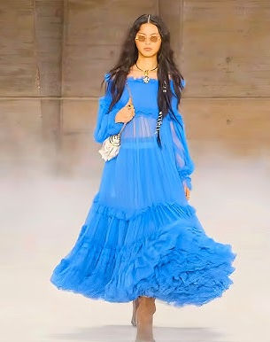 Chloé Winter 2026 Show: Effortless Femininity Meets Modern Bohemian Luxury