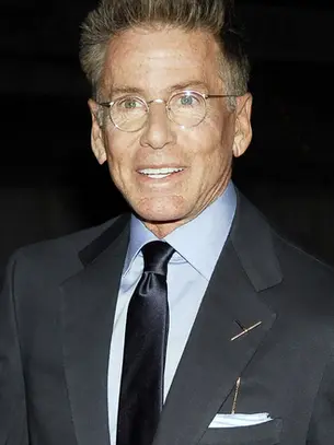 Calvin Klein: The Iconic Brand Redefining Fashion and Lifestyle