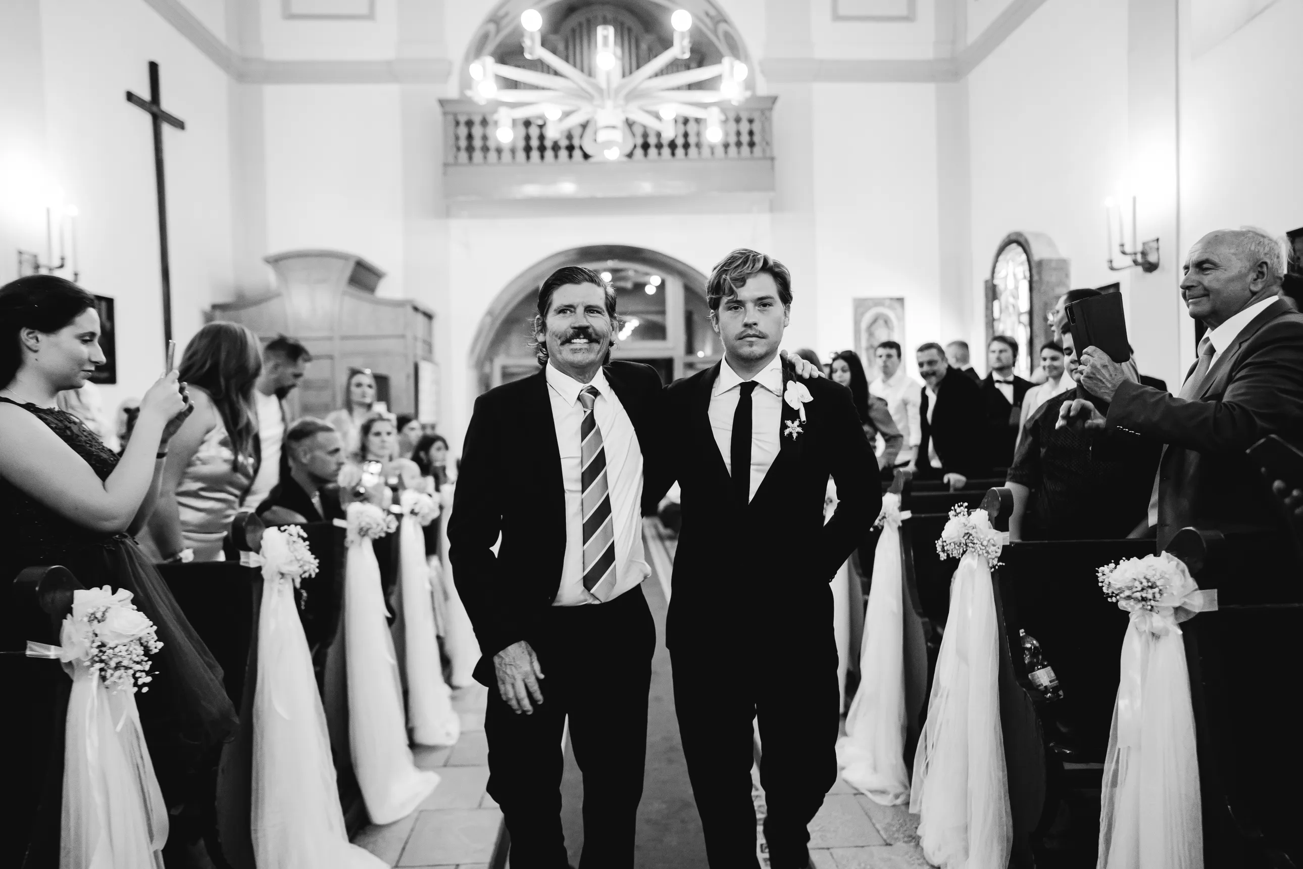 Barbara Palvin und Dylan Sprouses Traumhochzeit: Eine Feier der Liebe und Eleganz